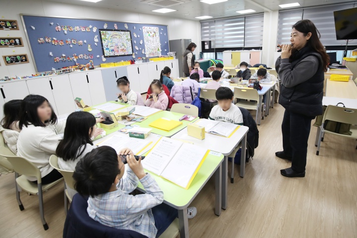 KB금융, 야간 연장돌봄 참여는 ESG 경영의 전략적 확장이다