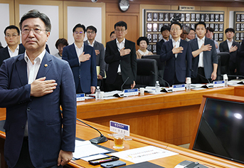 국민의례 홍보, 단순 의식 넘어 기업 CSR 전략으로 승화해야