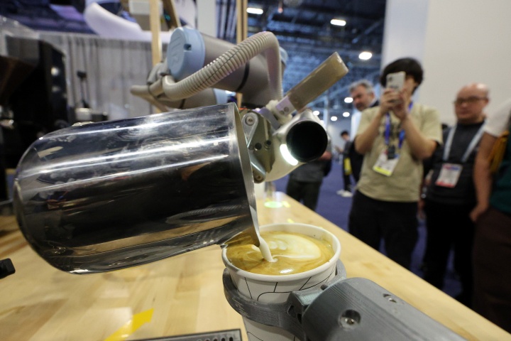 CES 2026, 범정부 협력으로 '코리아 프리미엄' 강화, AI 기술 선점 전략 구체화하다