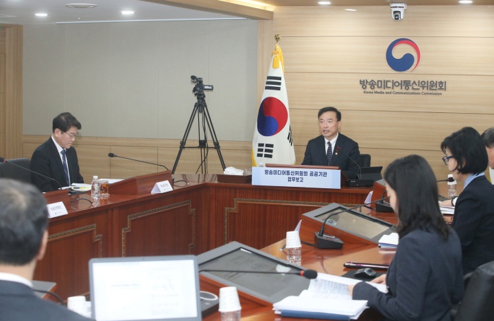 X(엑스) 그록(Grok) 서비스, AI 시대 사회적 책임과 전략적 기회