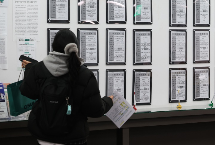 고용지표 양극화, ESG 인적자본 전략의 시금석 되다